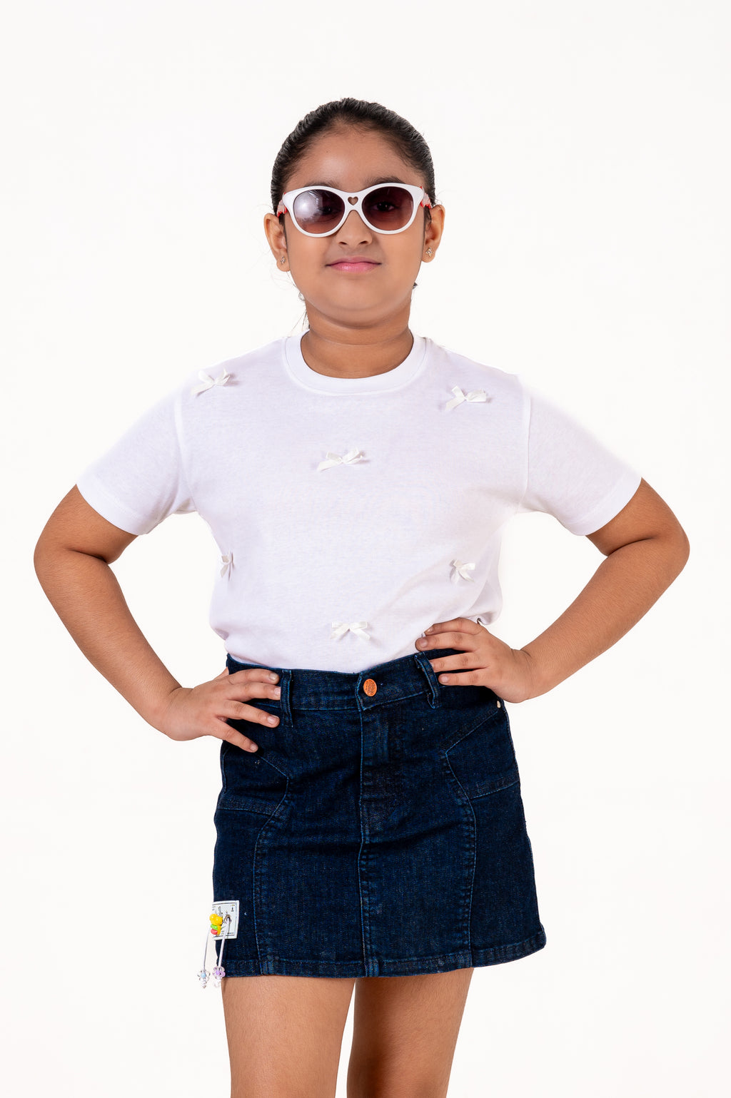 Crew Neck With Bow White