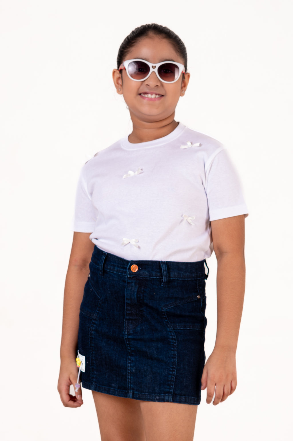 Crew Neck With Bow White