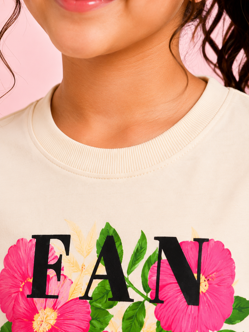 Crew Neck With Puff Print Cream